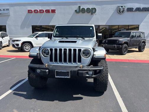 Silver Zynith Clearcoat 2022 Jeep Wrangler Unlimited Rubicon 392