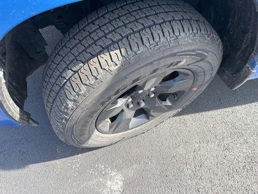 Hydro Blue Pearlcoat 2025 RAM 1500 Tradesman