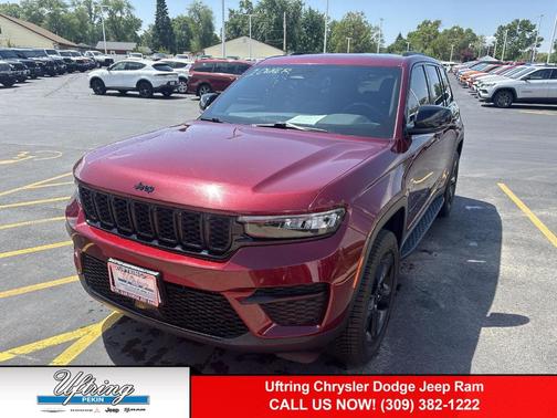 Velvet Red Pearlcoat 2023 Jeep Grand Cherokee Altitude