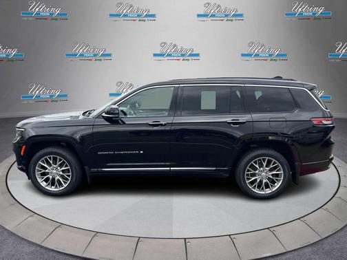 Diamond Black Crystal Pearlcoat 2022 Jeep Grand Cherokee L Summit