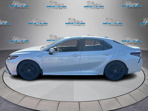 Wind Chill Pearl 2021 Toyota Camry XSE