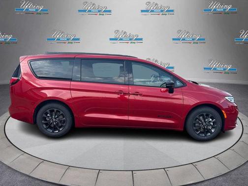 2025 Chrysler Pacifica L