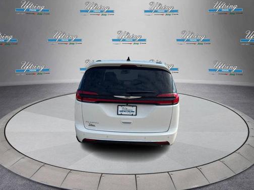 2026 Chrysler Pacifica L