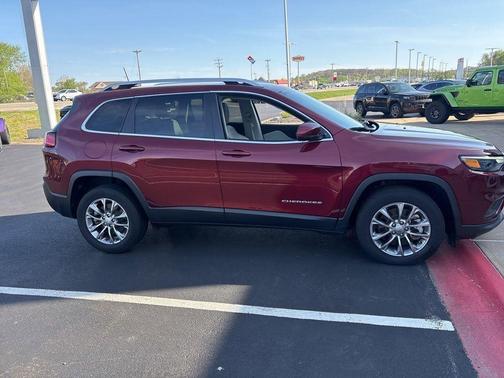 Velvet Red Pearlcoat 2021 Jeep Cherokee Latitude Lux
