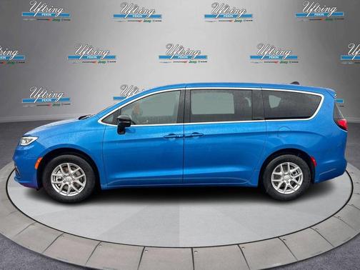 Hydro Blue Pearlcoat 2026 Chrysler Pacifica L
