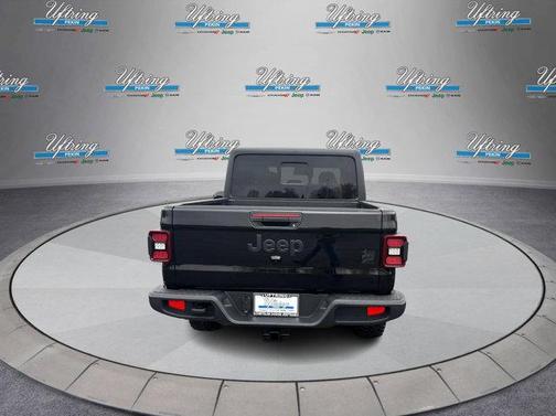 2026 Jeep Gladiator Willys 4x4