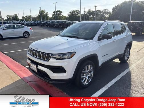 Bright White Clearcoat 2022 Jeep Compass Latitude Lux