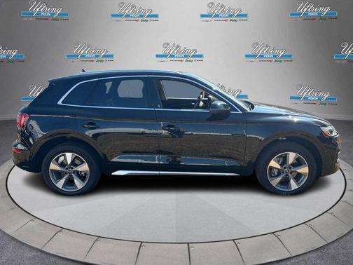 2023 Audi Q5 40 Premium Plus