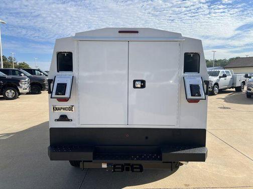 Bright White Clearcoat 2025 RAM 2500 Tradesman Regular Cab 4x4 8' Box