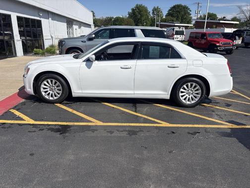 Bright White Clearcoat 2014 Chrysler 300 S