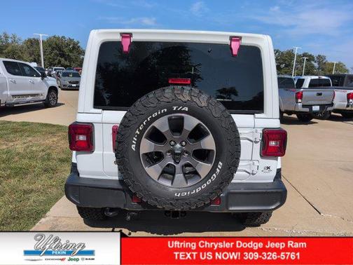 Bright White Clearcoat 2020 Jeep Wrangler Unlimited Sahara