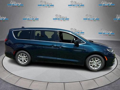 2025 Chrysler Pacifica L