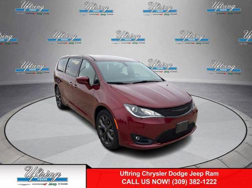 2020 Chrysler Pacifica Touring