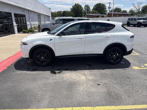 Q Ball 2024 Dodge Hornet GT Plus AWD