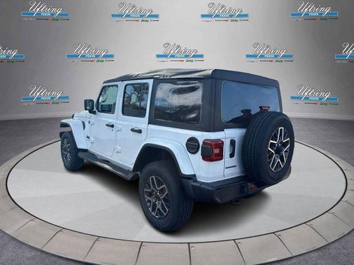 Bright White Clearcoat 2026 Jeep Wrangler 4-Door Sahara 4x4