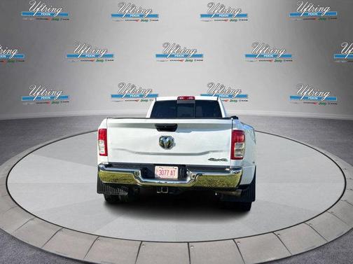 2020 RAM 3500 Tradesman Crew Cab 4x4 8' Box