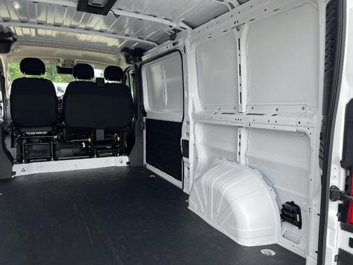 Bright White Clearcoat 2026 RAM ProMaster 2500 Tradesman