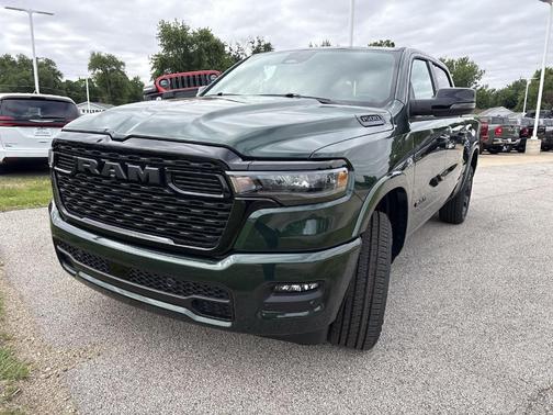 Serrano Green Metallic 2026 RAM 1500 Big Horn/Lone Star