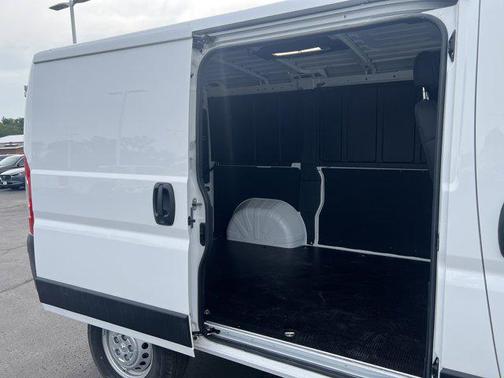 2025 RAM ProMaster 1500 Low Roof