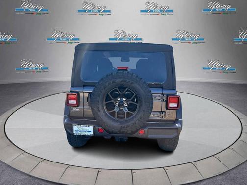 Granite Crystal Metallic Clearcoat 2026 Jeep Wrangler Willys