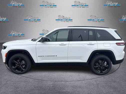 Bright White Clearcoat 2026 Jeep Grand Cherokee Limited
