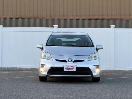 Classic Silver Metallic 2012 Toyota Prius Two