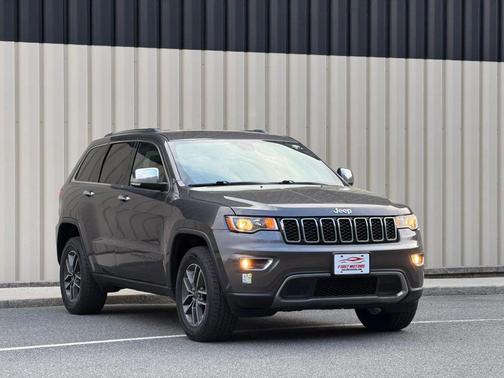 Granite Crystal Metallic Clearcoat 2019 Jeep Grand Cherokee Limited