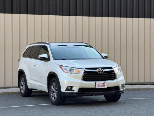 Blizzard Pearl 2014 Toyota Highlander XLE