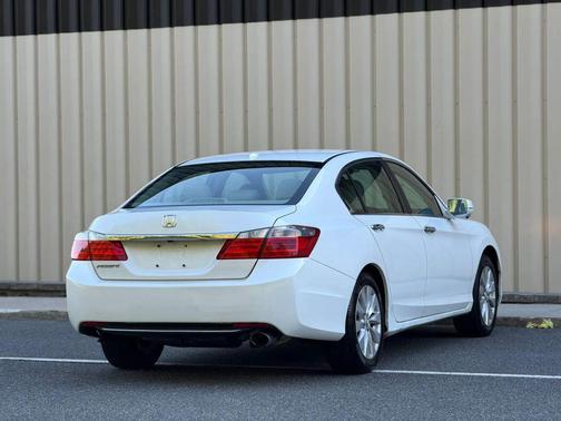 White Orchid Pearl 2013 Honda Accord EX-L