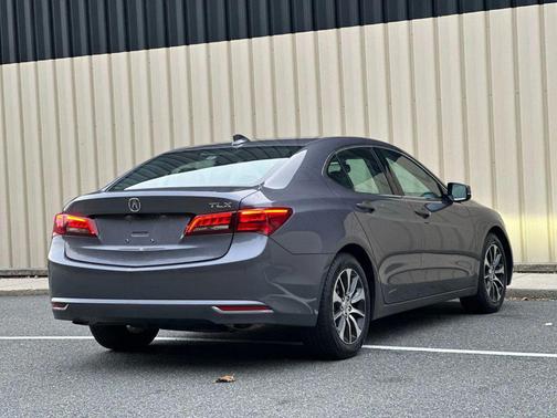 2017 Acura TLX FWD