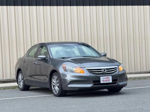 Polished Metal Metallic 2011 Honda Accord SE