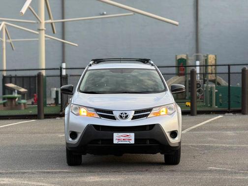 Classic Silver Metallic 2013 Toyota RAV4 LE