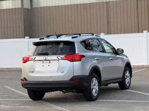 Classic Silver Metallic 2013 Toyota RAV4 LE