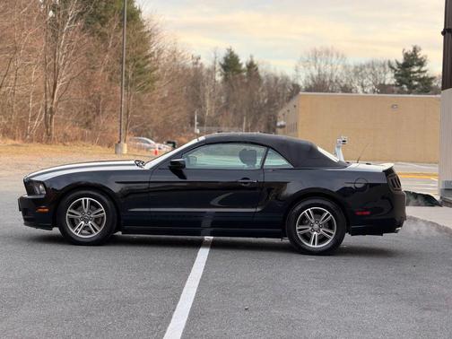 2013 Ford Mustang V6 Premium