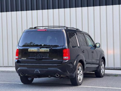 Crystal Black Pearl 2014 Honda Pilot EX-L