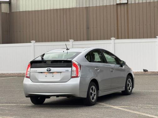 Classic Silver Metallic 2012 Toyota Prius Four