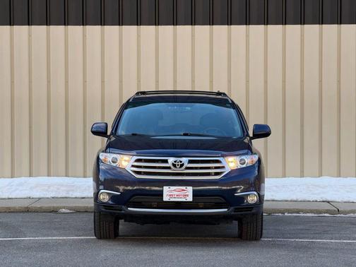 2012 Toyota Highlander SE