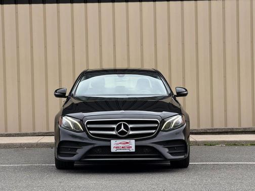 Black 2018 Mercedes-Benz E-Class 4MATIC