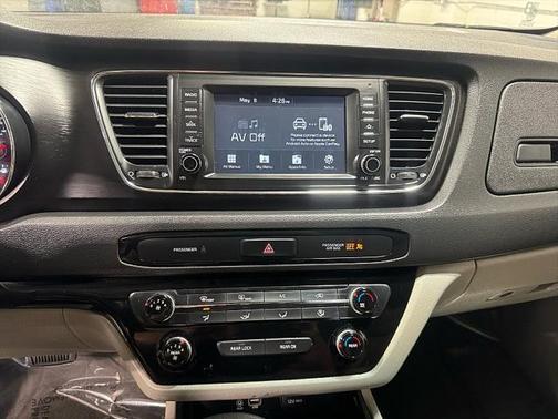 2020 Kia Sedona LX