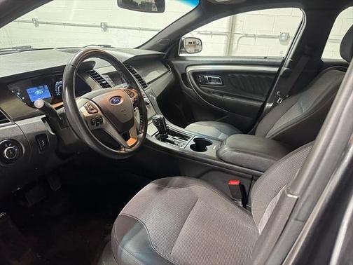 2018 Ford Taurus SEL