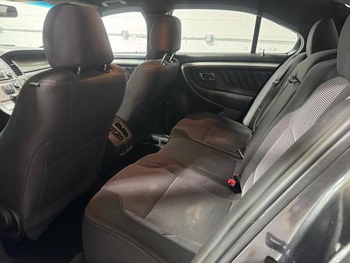 2018 Ford Taurus SEL