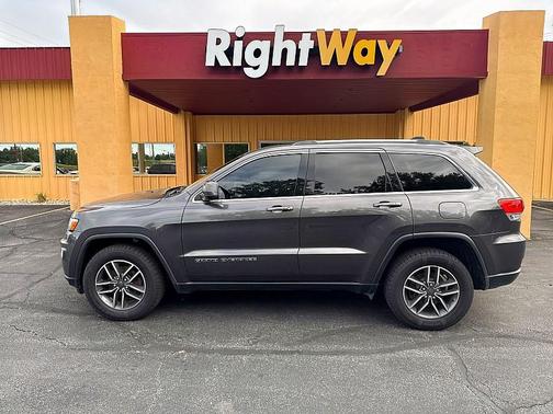 2019 Jeep Grand Cherokee Laredo