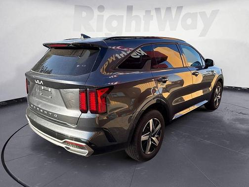 2022 Kia Sorento S