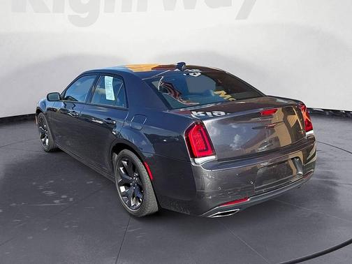 2023 Chrysler 300 S