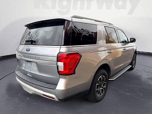 2023 Ford Expedition XLT