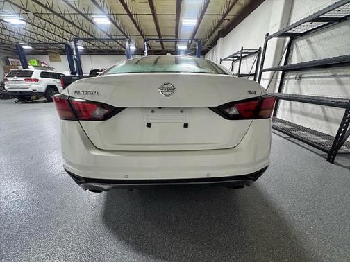 2022 Nissan Altima SR FWD