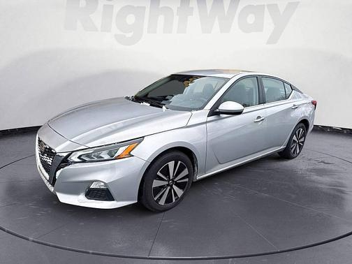 2021 Nissan Altima 2.5 SV