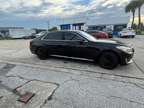 Black 2017 Genesis G90 5.0 Ultimate
