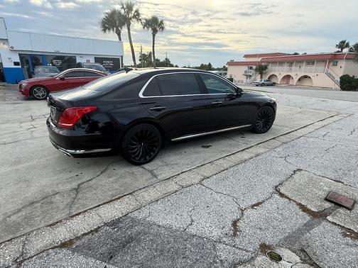 Black 2017 Genesis G90 5.0 Ultimate