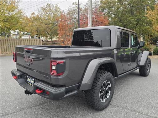 Granite Crystal Metallic Clearcoat 2026 Jeep Gladiator Rubicon